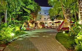 Dorchester Hotel & Suites